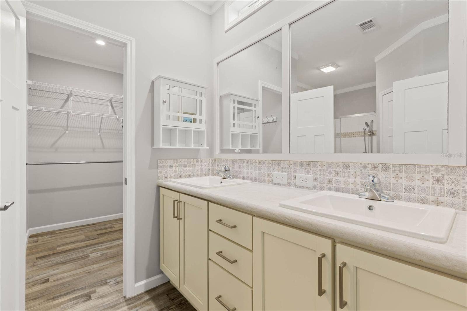 7004 AMERICANA DRIVE NE, #136, St Petersburg, FL 33702 7004 AMERICANA DRIVE NE, #136, St Petersburg, FL 33702