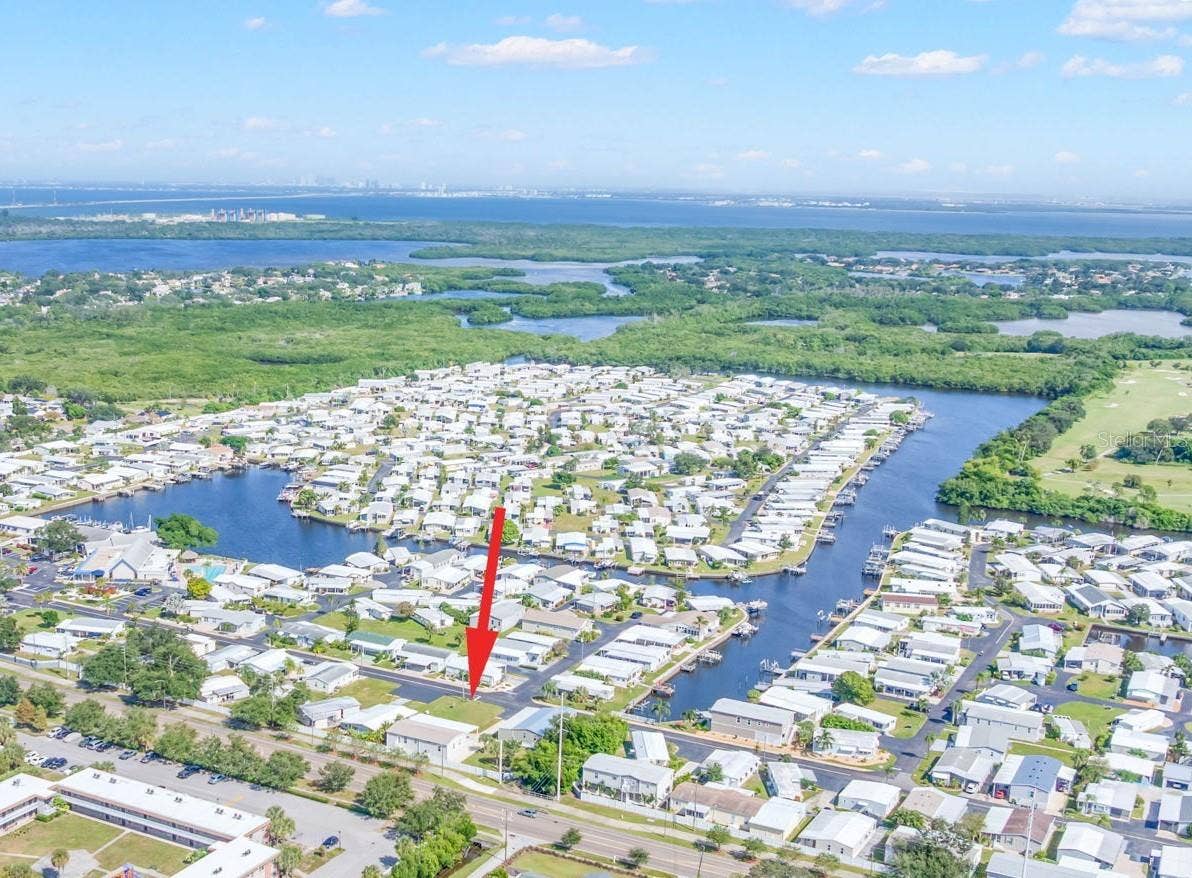7004 AMERICANA DRIVE NE, #136, St Petersburg, FL 33702 7004 AMERICANA DRIVE NE, #136, St Petersburg, FL 33702