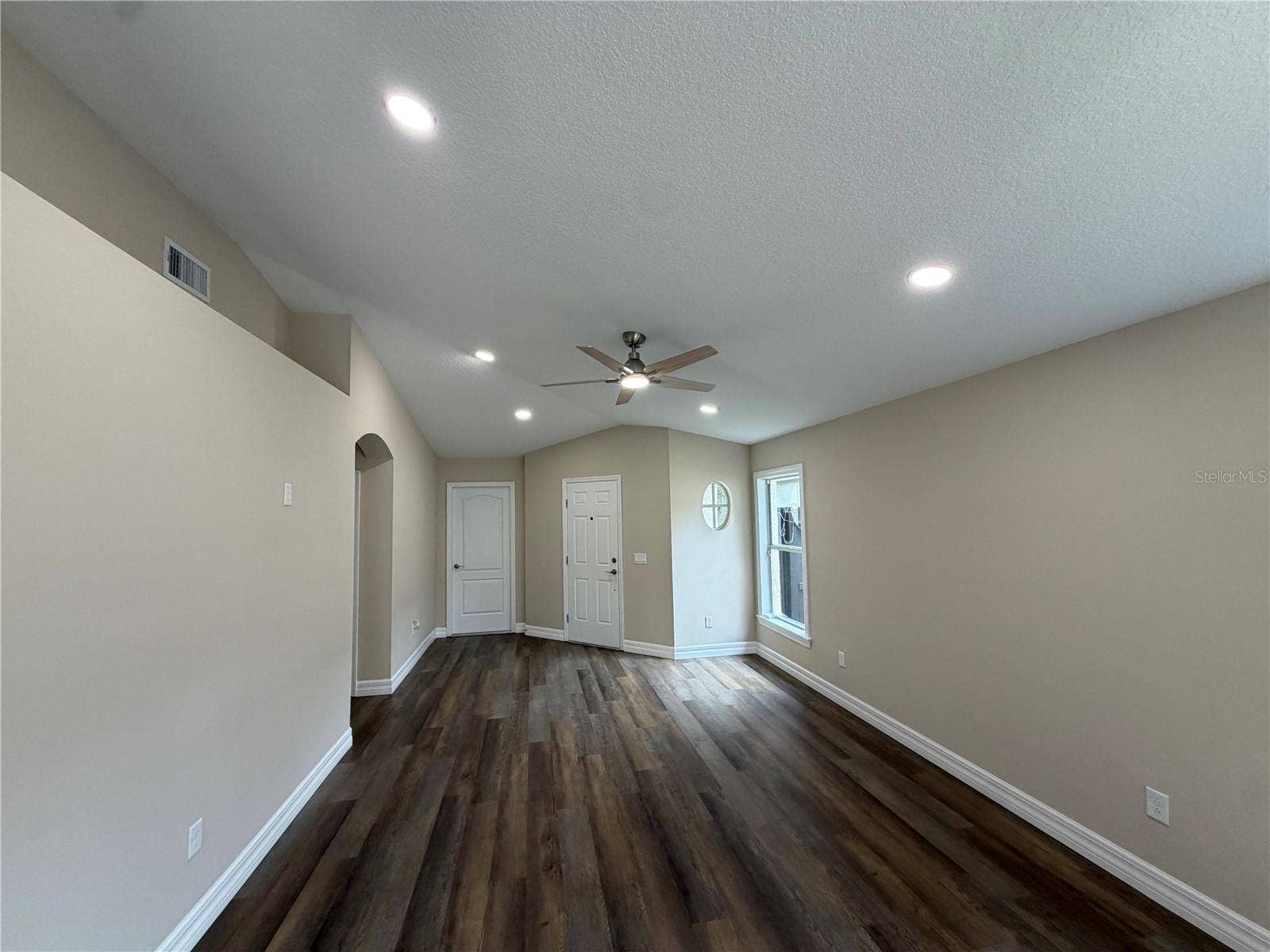 1614 MOSAIC FOREST DRIVE, Seffner, FL 33584 1614 MOSAIC FOREST DRIVE, Seffner, FL 33584