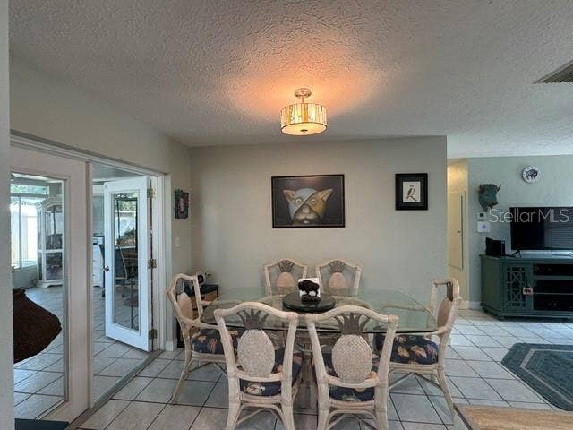 5717 15TH AVENUE N, St Petersburg, FL 33710 Dining room