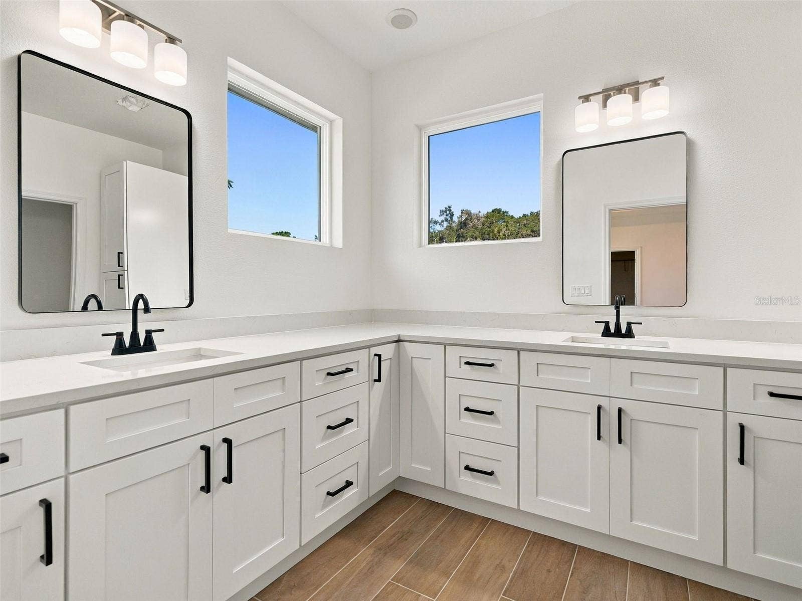27279 DALE AVENUE, Brooksville, FL 34602 27279 DALE AVENUE, Brooksville, FL 34602