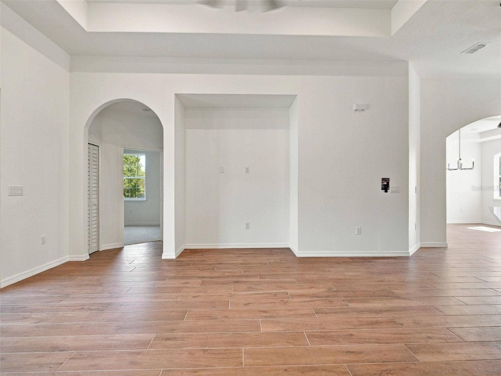 27279 DALE AVENUE, Brooksville, FL 34602 27279 DALE AVENUE, Brooksville, FL 34602