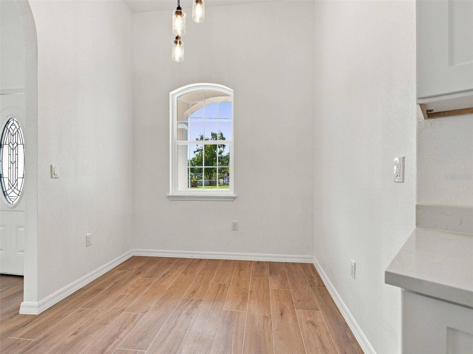 27279 DALE AVENUE, Brooksville, FL 34602 27279 DALE AVENUE, Brooksville, FL 34602