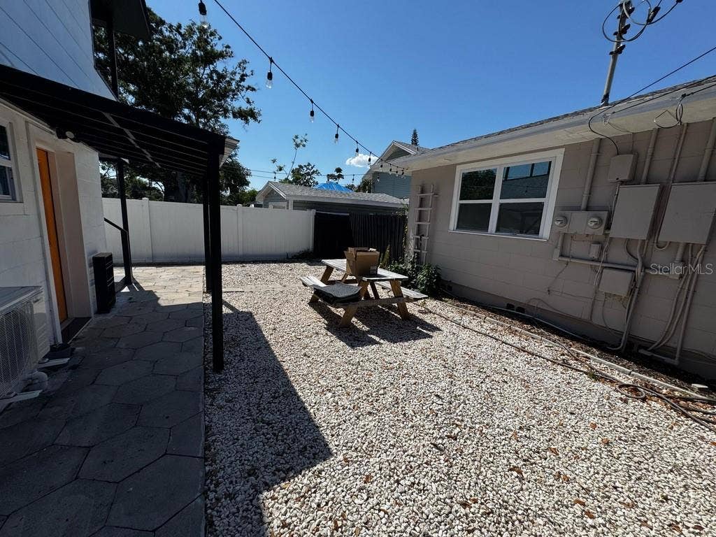 2001 2ND STREET S, St Petersburg, FL 33705