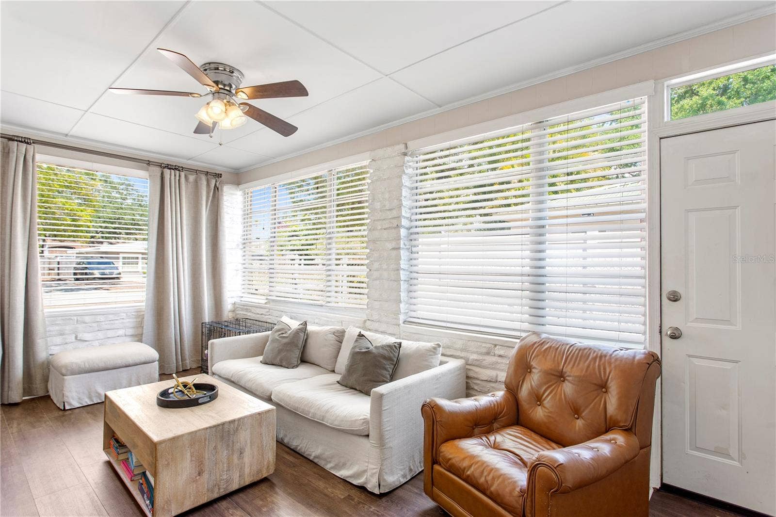 4618 W BAY VILLA AVENUE, Tampa, FL 33611