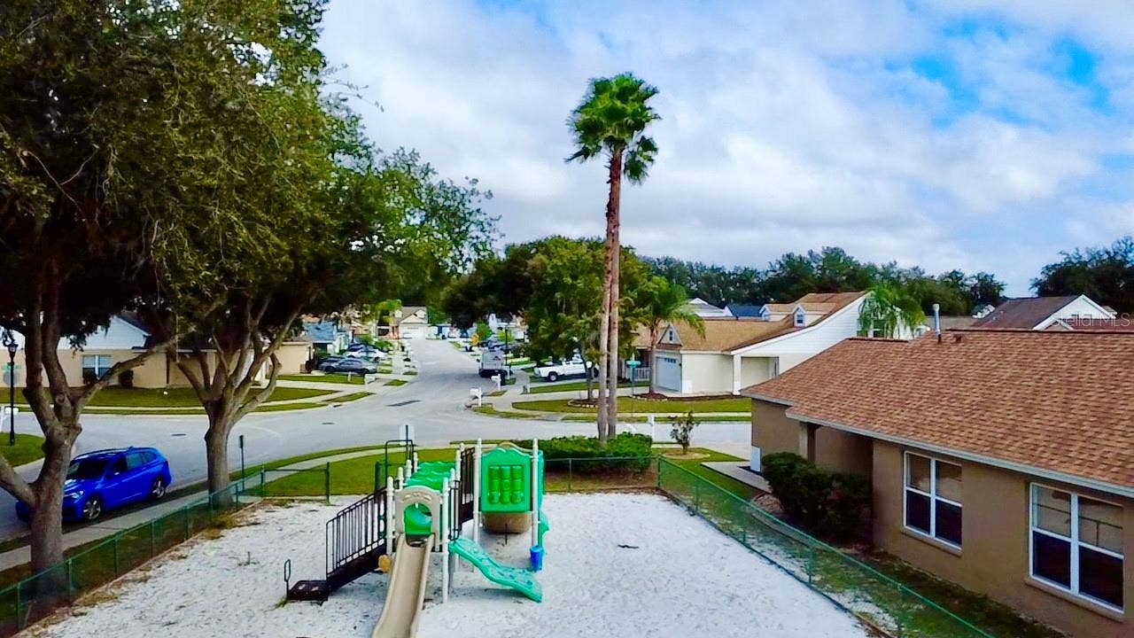 28510 SEASHELL COURT, Wesley Chapel, FL 33545 28510 SEASHELL COURT, Wesley Chapel, FL 33545