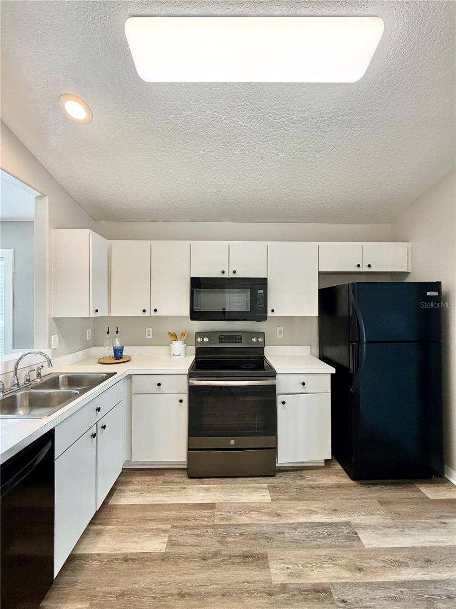28510 SEASHELL COURT, Wesley Chapel, FL 33545 28510 SEASHELL COURT, Wesley Chapel, FL 33545