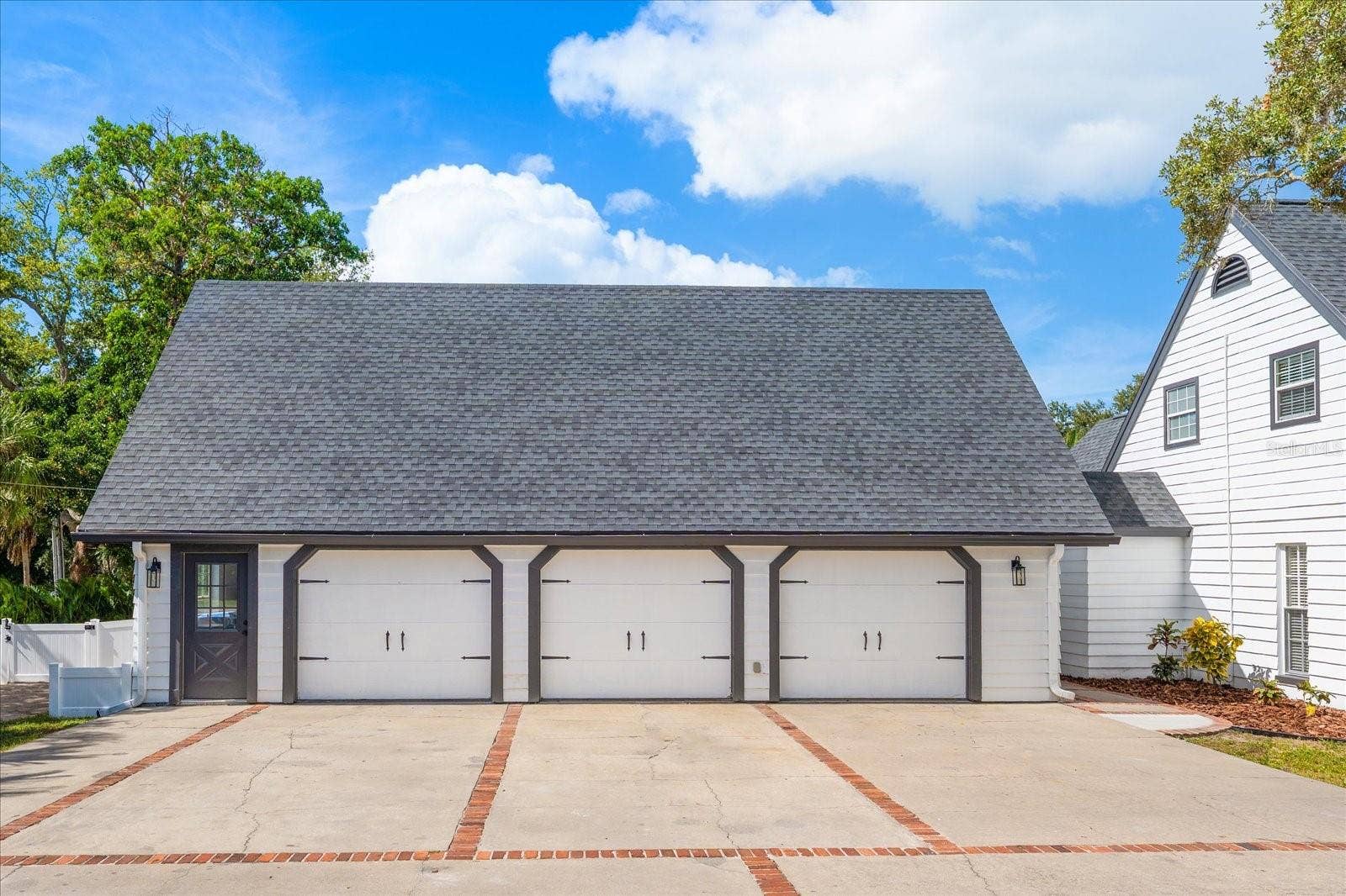 14195 SIESTA ROAD, Largo, FL 33774