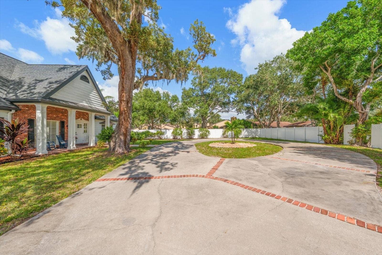 14195 SIESTA ROAD, Largo, FL 33774