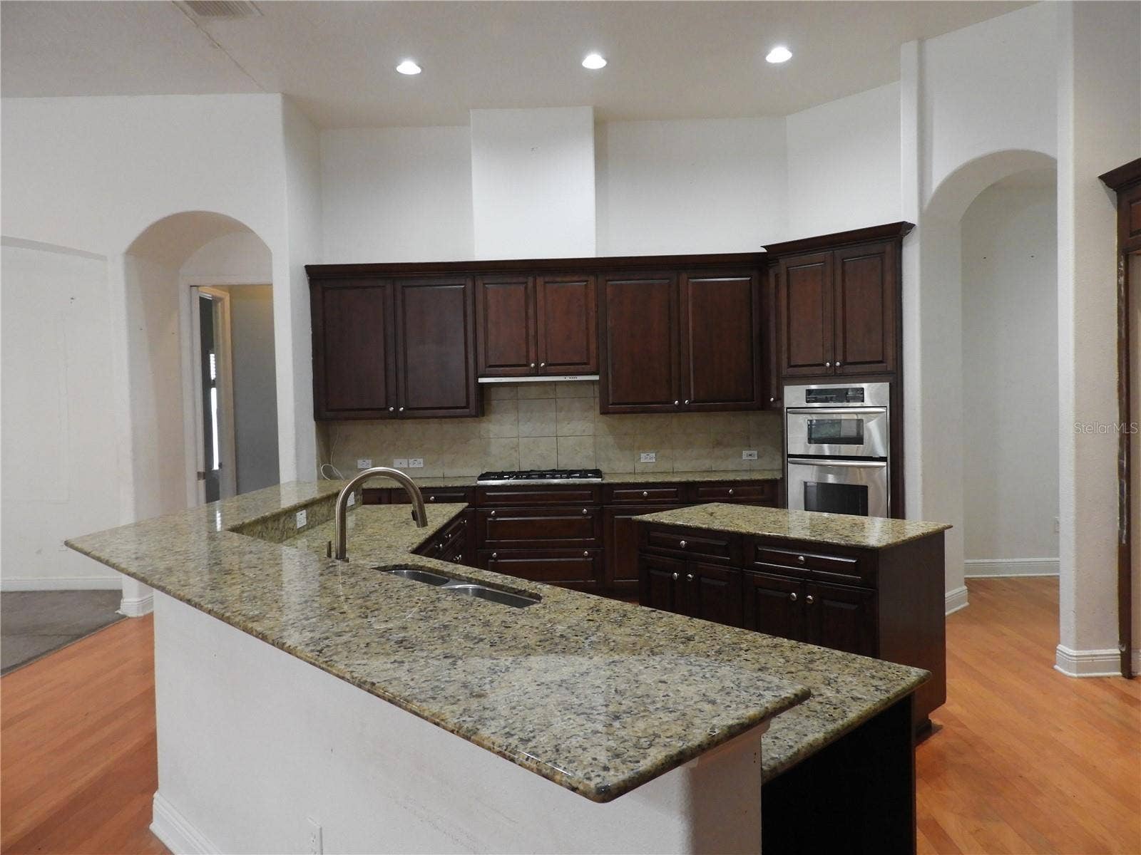 19820 WELLINGTON MANOR BOULEVARD, Lutz, FL 33549 19820 WELLINGTON MANOR BOULEVARD, Lutz, FL 33549