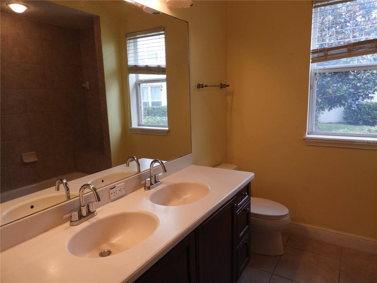 19820 WELLINGTON MANOR BOULEVARD, Lutz, FL 33549 19820 WELLINGTON MANOR BOULEVARD, Lutz, FL 33549