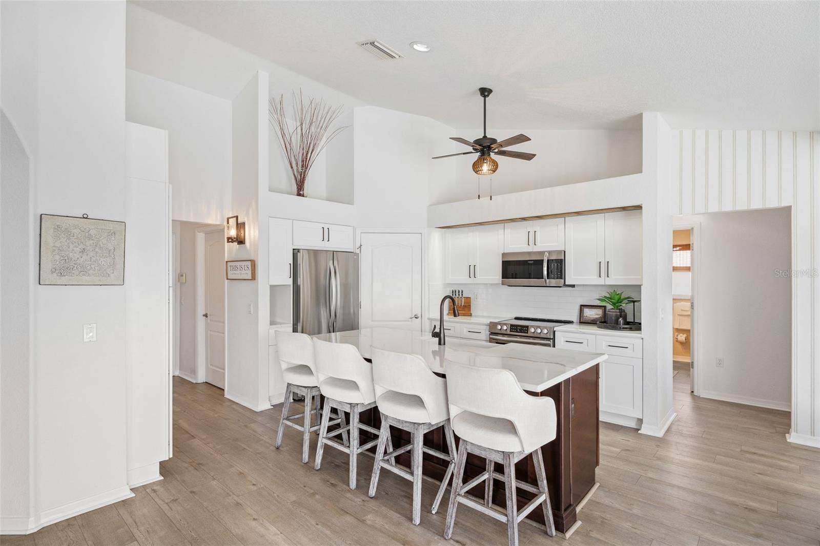 562 ANDORA DRIVE, Punta Gorda, FL 33950 562 ANDORA DRIVE, Punta Gorda, FL 33950