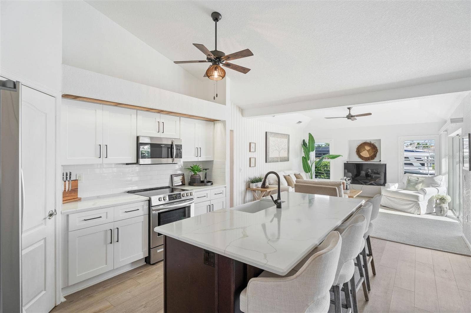 562 ANDORA DRIVE, Punta Gorda, FL 33950 562 ANDORA DRIVE, Punta Gorda, FL 33950