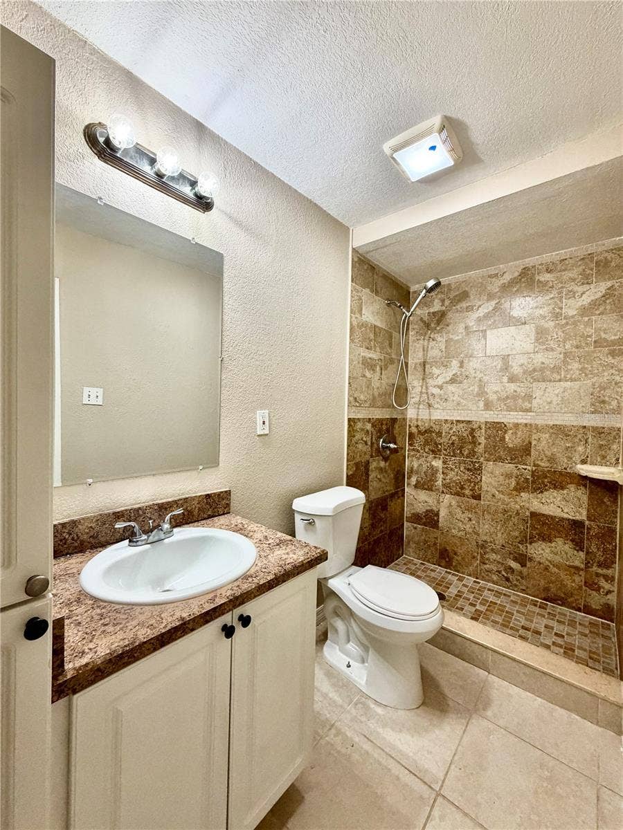 3123 W DOUGLAS STREET, Tampa, FL 33607