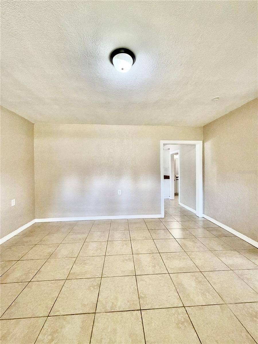 3123 W DOUGLAS STREET, Tampa, FL 33607