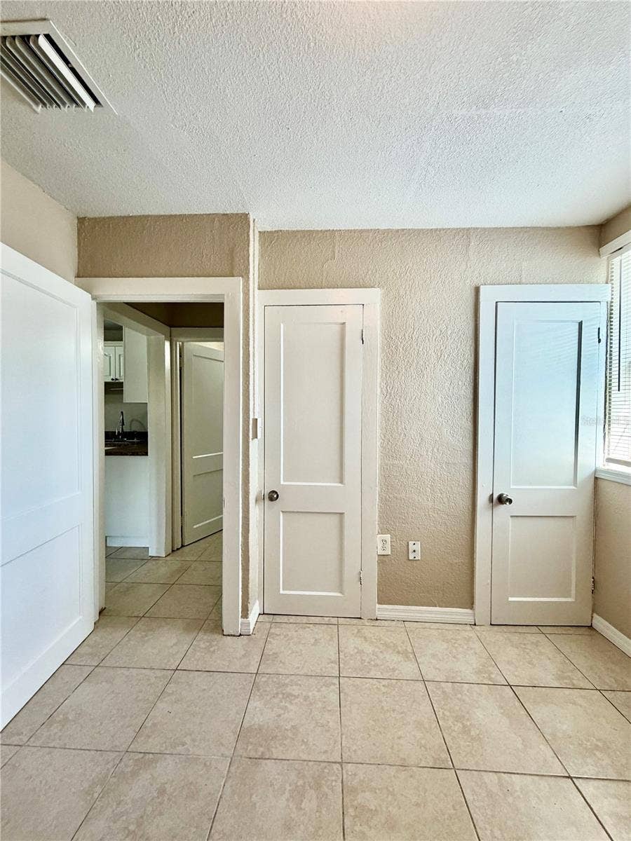 3123 W DOUGLAS STREET, Tampa, FL 33607