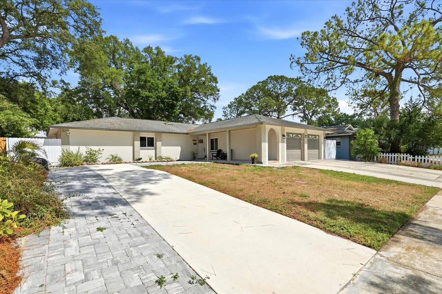 Property photo for 8331 W POCAHONTAS AVENUE, Tampa, FL