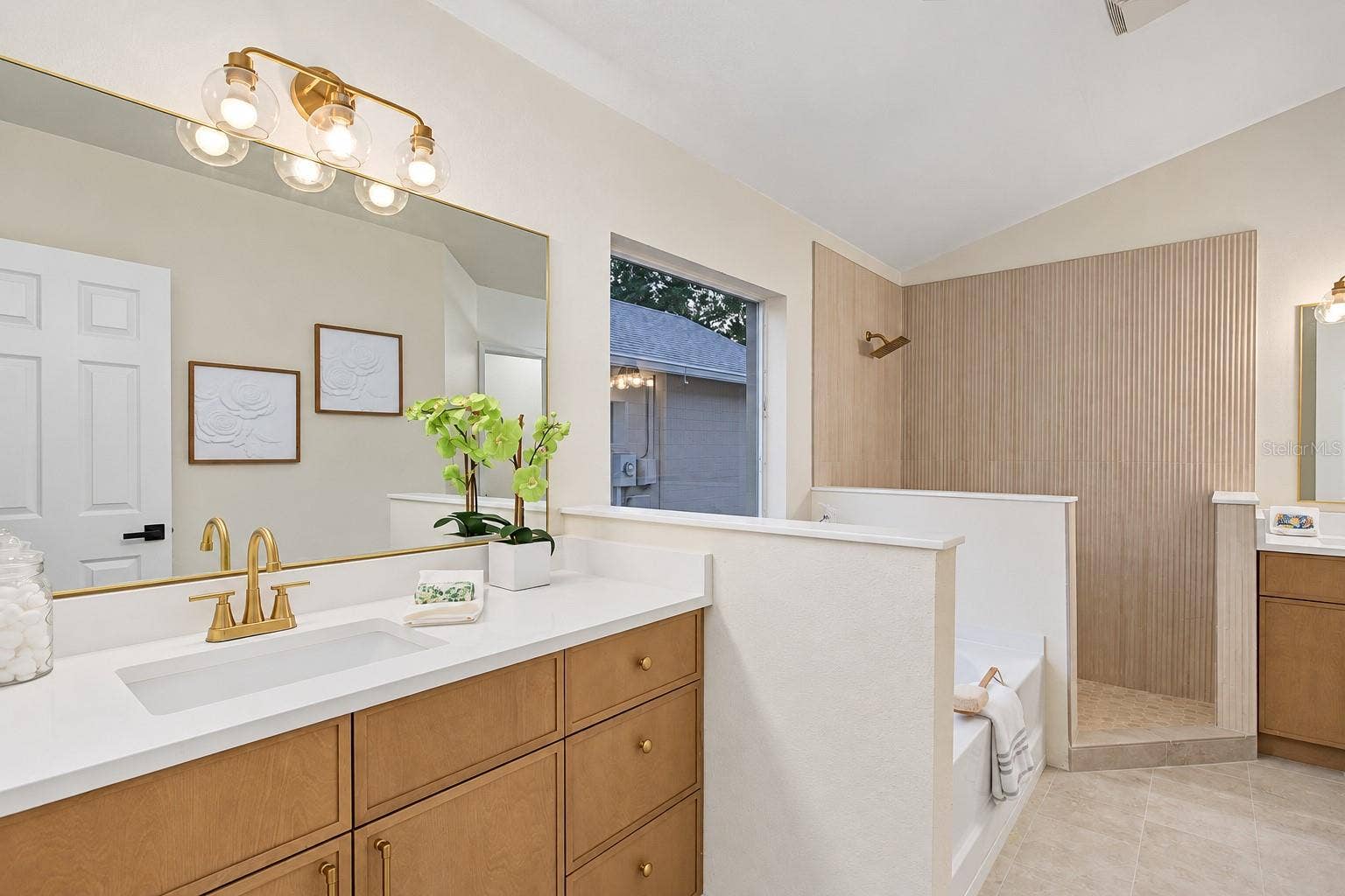 4218 BRANCHSIDE LANE, Wesley Chapel, FL 33543 4218 BRANCHSIDE LANE, Wesley Chapel, FL 33543