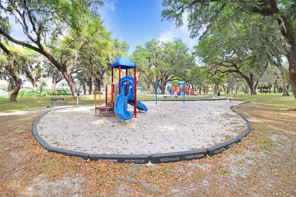 4810 WATER LARK WAY, Valrico, FL 33596 4810 WATER LARK WAY, Valrico, FL 33596