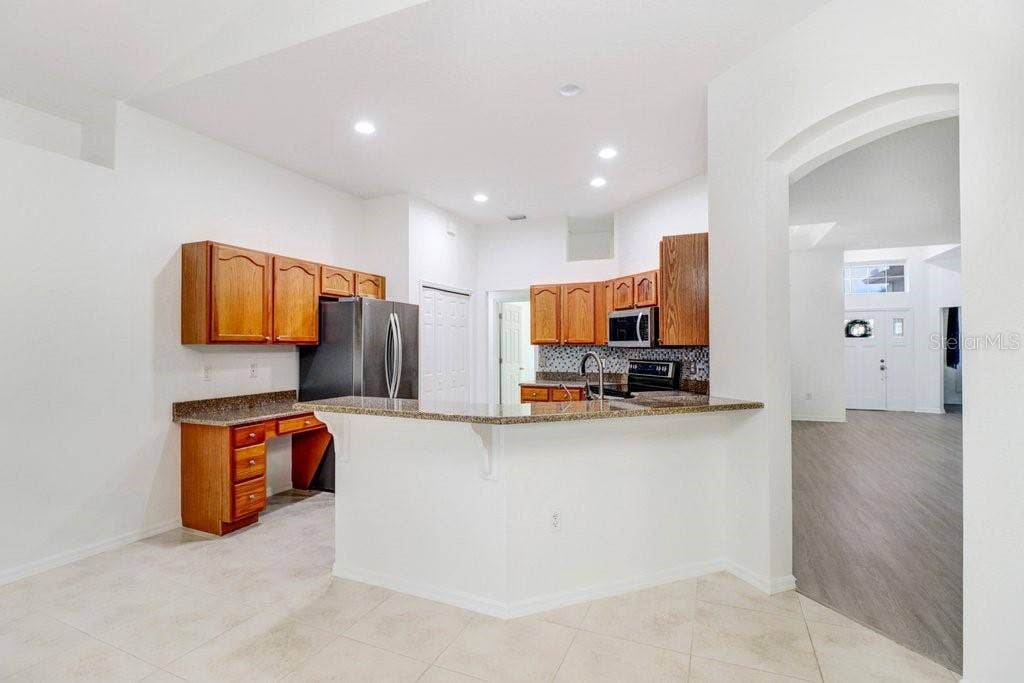 4810 WATER LARK WAY, Valrico, FL 33596 4810 WATER LARK WAY, Valrico, FL 33596