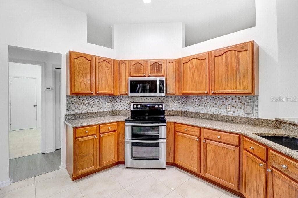 4810 WATER LARK WAY, Valrico, FL 33596 4810 WATER LARK WAY, Valrico, FL 33596