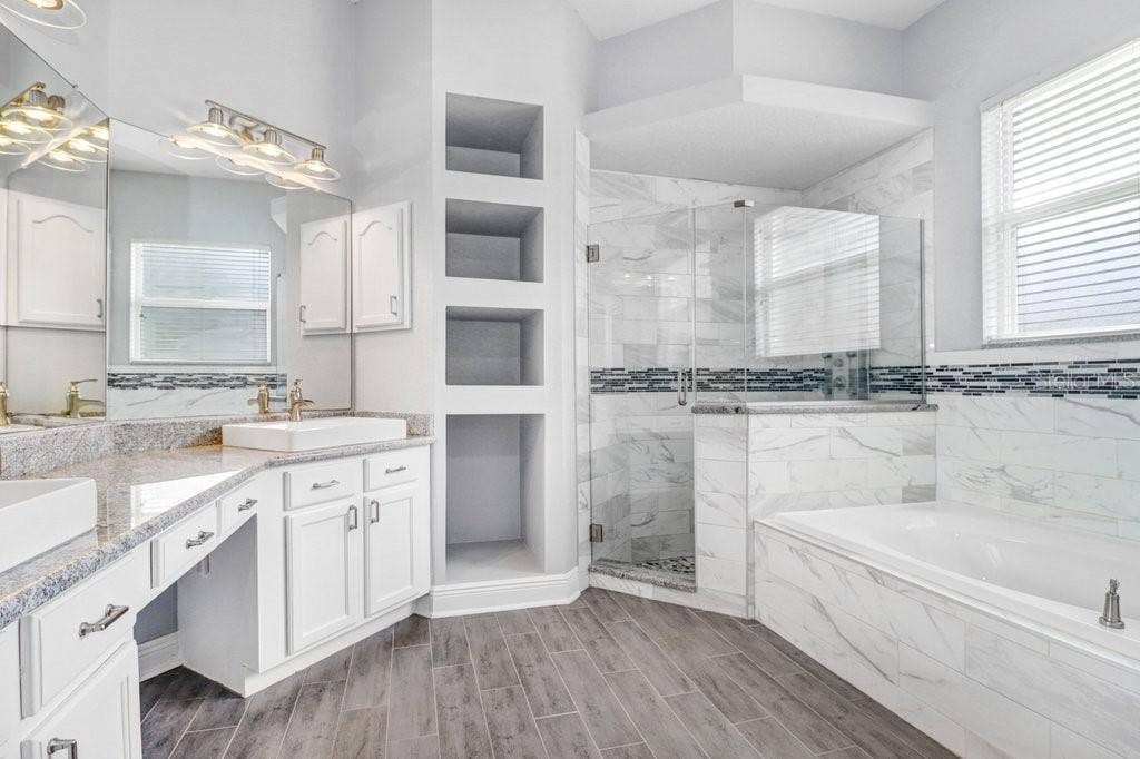 4810 WATER LARK WAY, Valrico, FL 33596 4810 WATER LARK WAY, Valrico, FL 33596