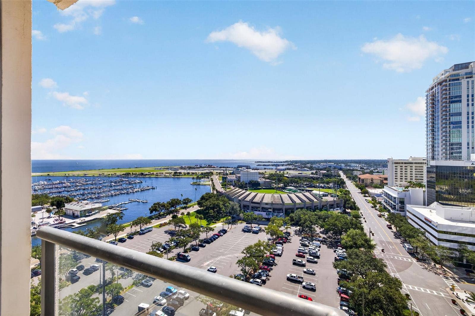 1 BEACH DRIVE SE, #1607, St Petersburg, FL 33701 1 BEACH DRIVE SE, #1607, St Petersburg, FL 33701