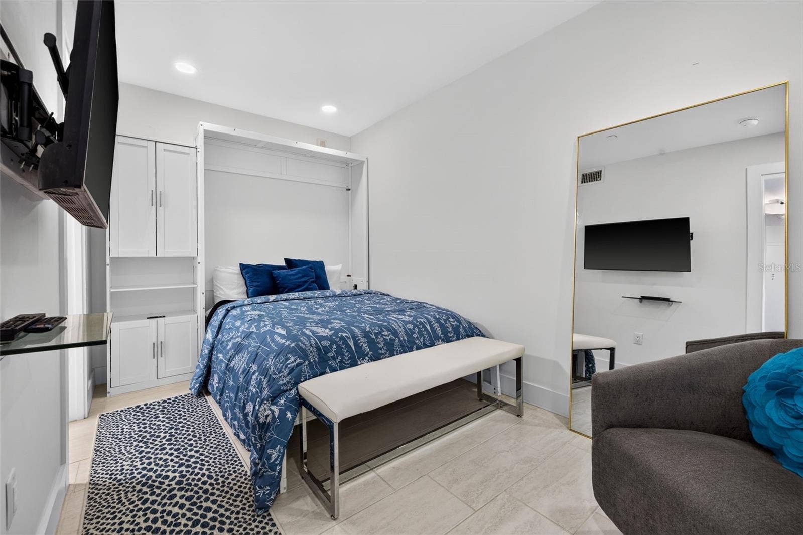 1 BEACH DRIVE SE, #1607, St Petersburg, FL 33701 1 BEACH DRIVE SE, #1607, St Petersburg, FL 33701