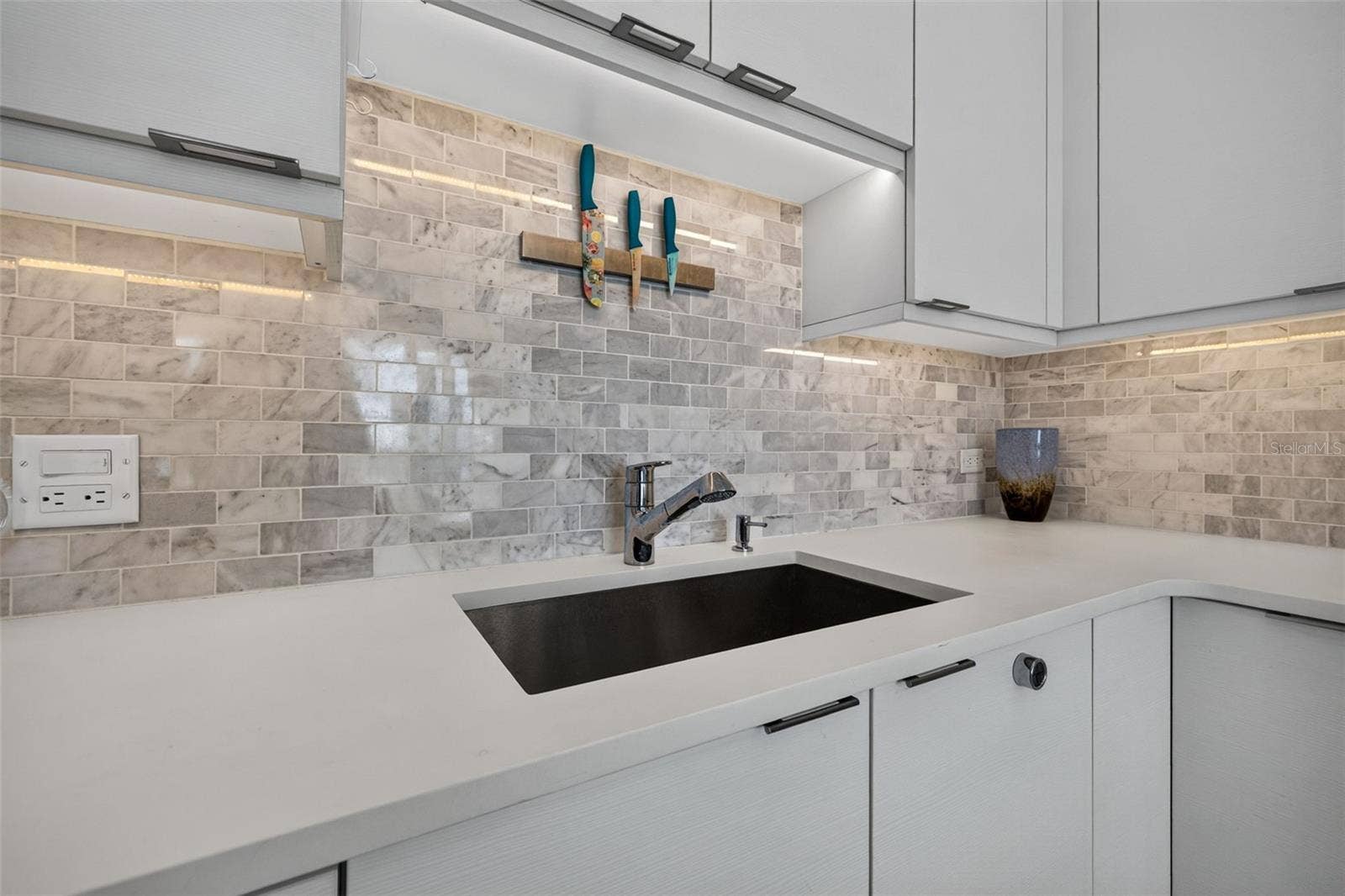 1 BEACH DRIVE SE, #1607, St Petersburg, FL 33701 1 BEACH DRIVE SE, #1607, St Petersburg, FL 33701