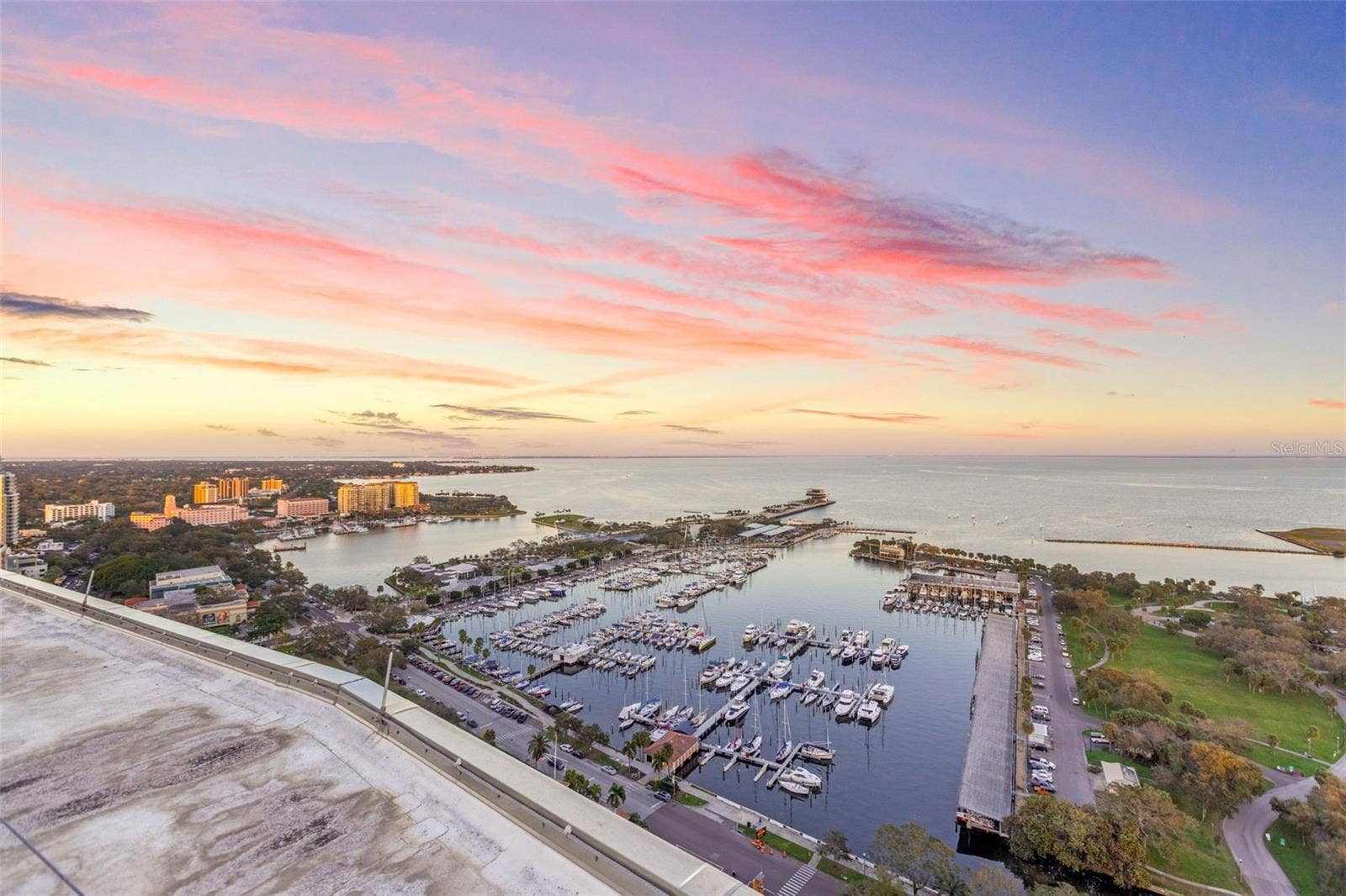1 BEACH DRIVE SE, #1607, St Petersburg, FL 33701 1 BEACH DRIVE SE, #1607, St Petersburg, FL 33701