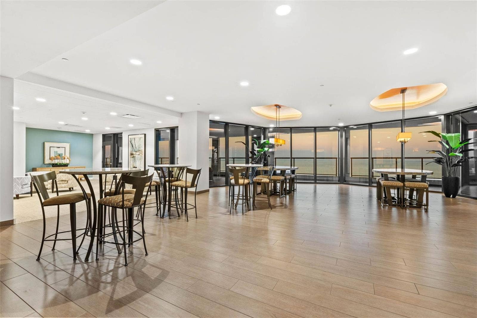 1 BEACH DRIVE SE, #1607, St Petersburg, FL 33701 1 BEACH DRIVE SE, #1607, St Petersburg, FL 33701
