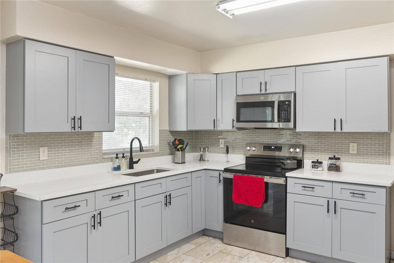 1585 W J WILLIAMS LANE, Dunnellon, FL 34434 Kitchen