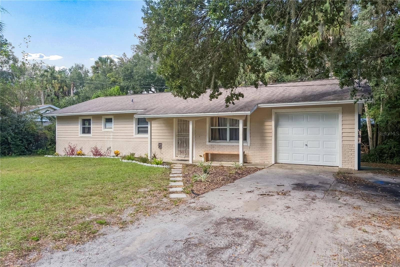 1585 W J WILLIAMS LANE, Dunnellon, FL 34434 1585 W J WILLIAMS LANE, Dunnellon, FL 34434