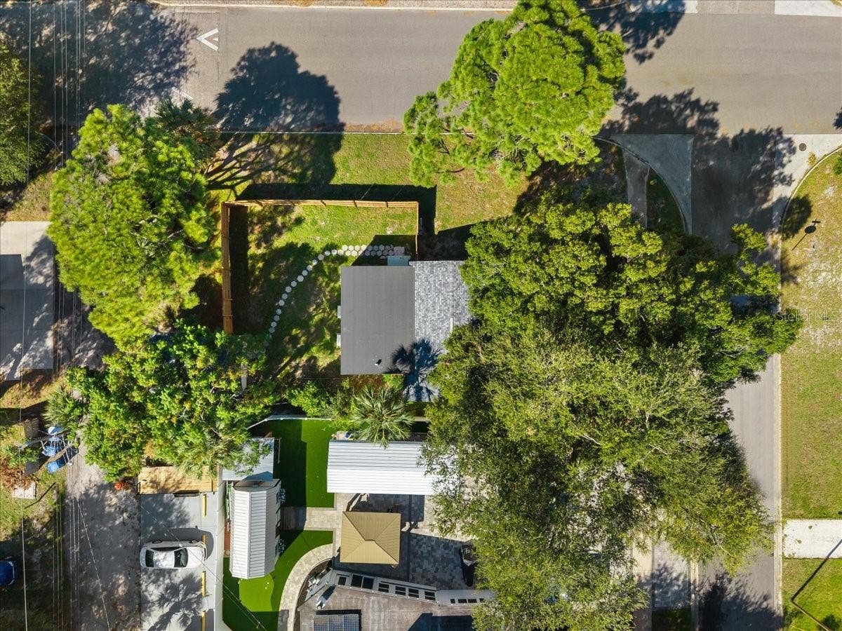 6948 DARTMOUTH AVENUE N, St Petersburg, FL 33710