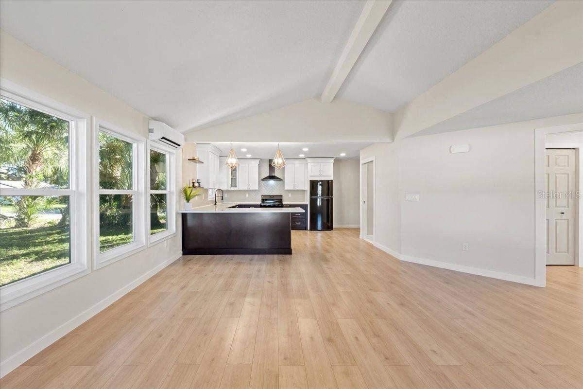6948 DARTMOUTH AVENUE N, St Petersburg, FL 33710