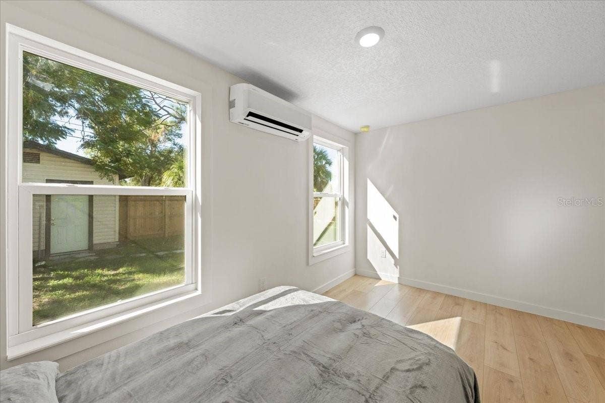 6948 DARTMOUTH AVENUE N, St Petersburg, FL 33710