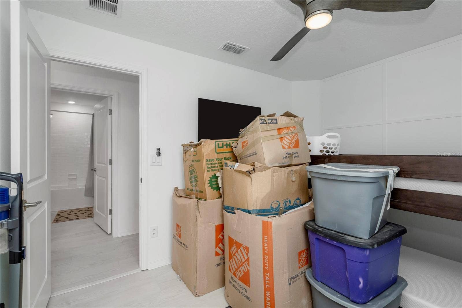 9617 BRANCHING SHIP TRACE, Wesley Chapel, FL 33545 9617 BRANCHING SHIP TRACE, Wesley Chapel, FL 33545