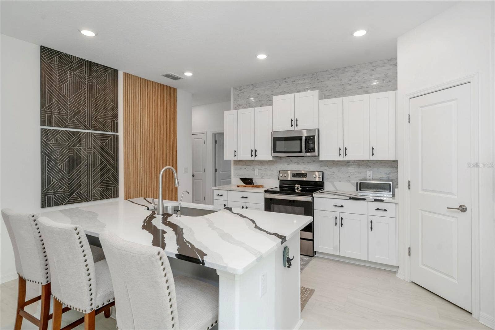 9617 BRANCHING SHIP TRACE, Wesley Chapel, FL 33545 9617 BRANCHING SHIP TRACE, Wesley Chapel, FL 33545