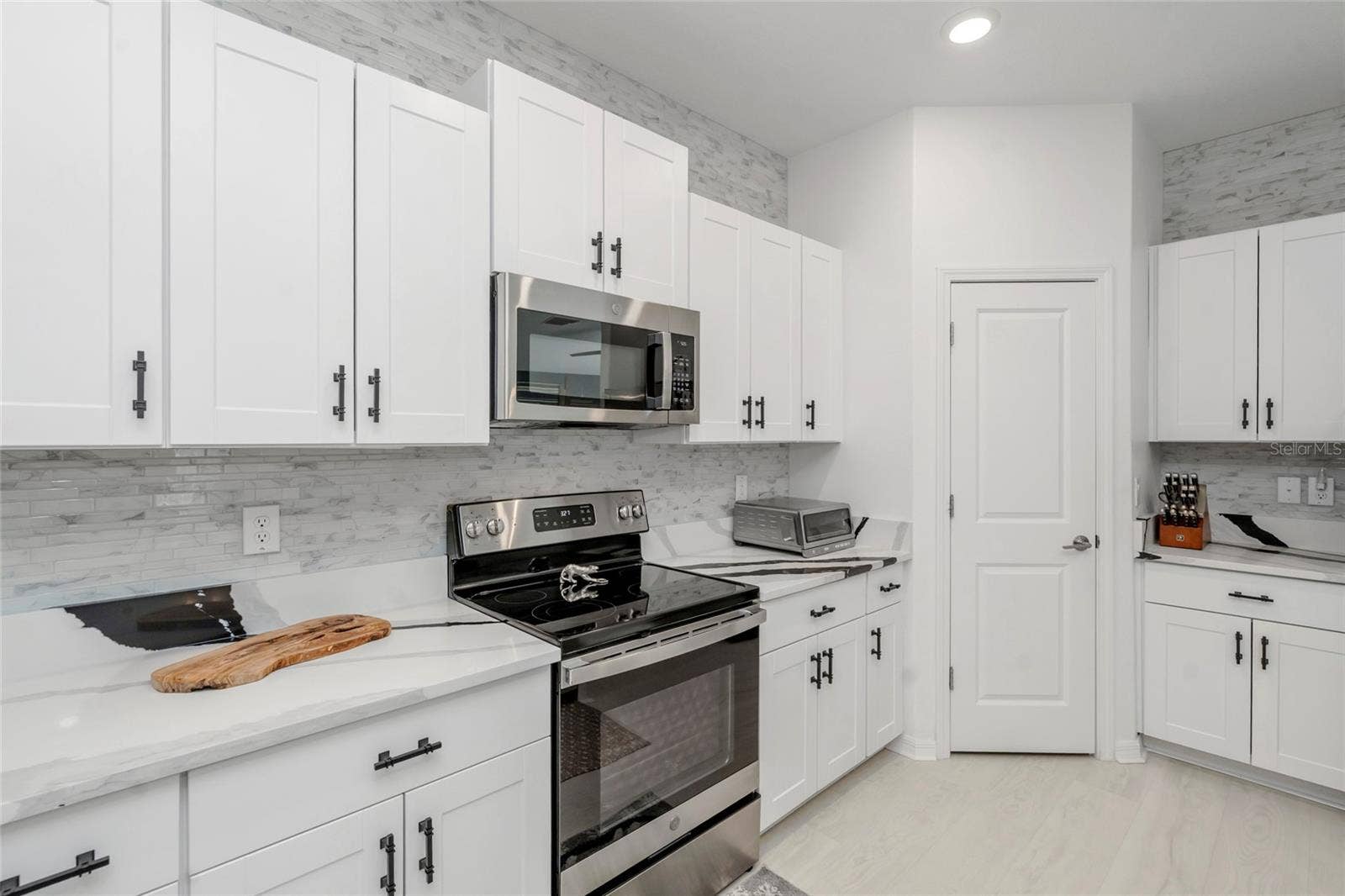 9617 BRANCHING SHIP TRACE, Wesley Chapel, FL 33545 9617 BRANCHING SHIP TRACE, Wesley Chapel, FL 33545