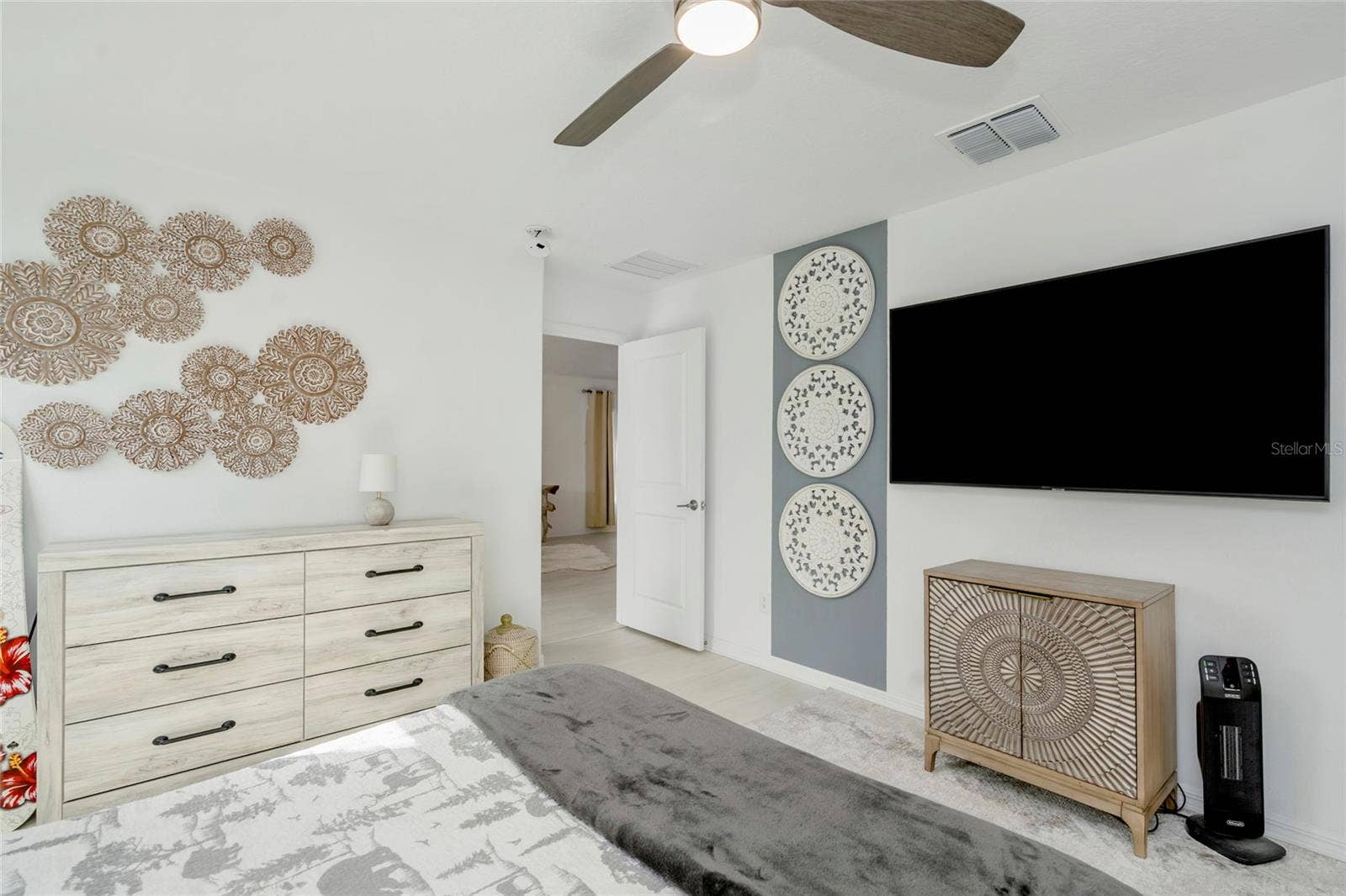 9617 BRANCHING SHIP TRACE, Wesley Chapel, FL 33545 9617 BRANCHING SHIP TRACE, Wesley Chapel, FL 33545