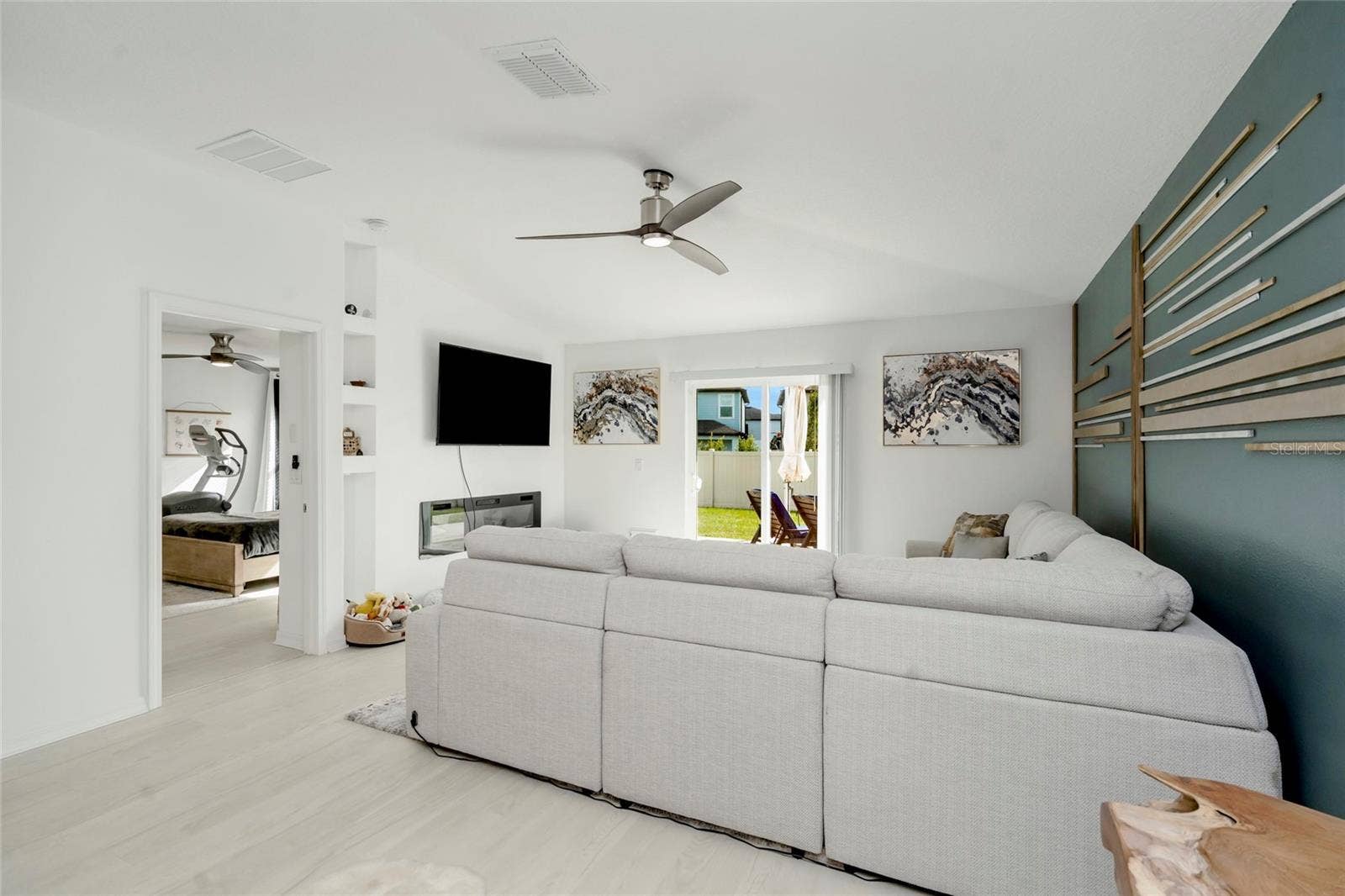 9617 BRANCHING SHIP TRACE, Wesley Chapel, FL 33545 9617 BRANCHING SHIP TRACE, Wesley Chapel, FL 33545