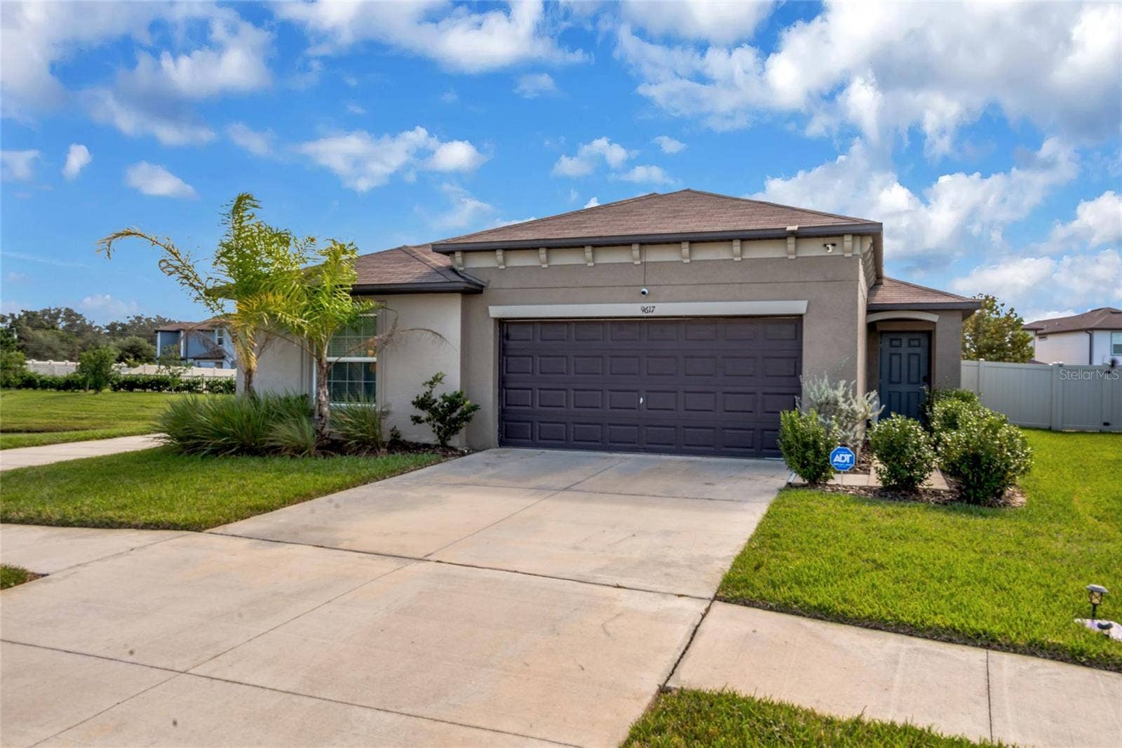 9617 BRANCHING SHIP TRACE, Wesley Chapel, FL 33545 9617 BRANCHING SHIP TRACE, Wesley Chapel, FL 33545