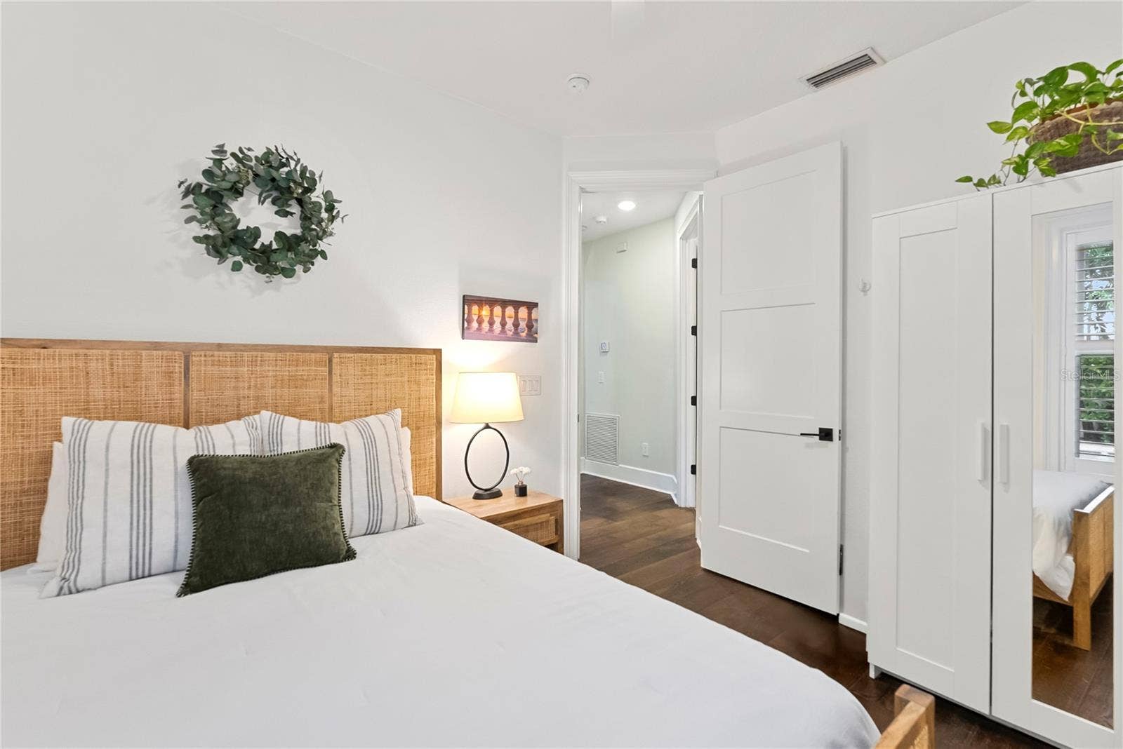 3407 W VASCONIA STREET, Tampa, FL 33629 3407 W VASCONIA STREET, Tampa, FL 33629