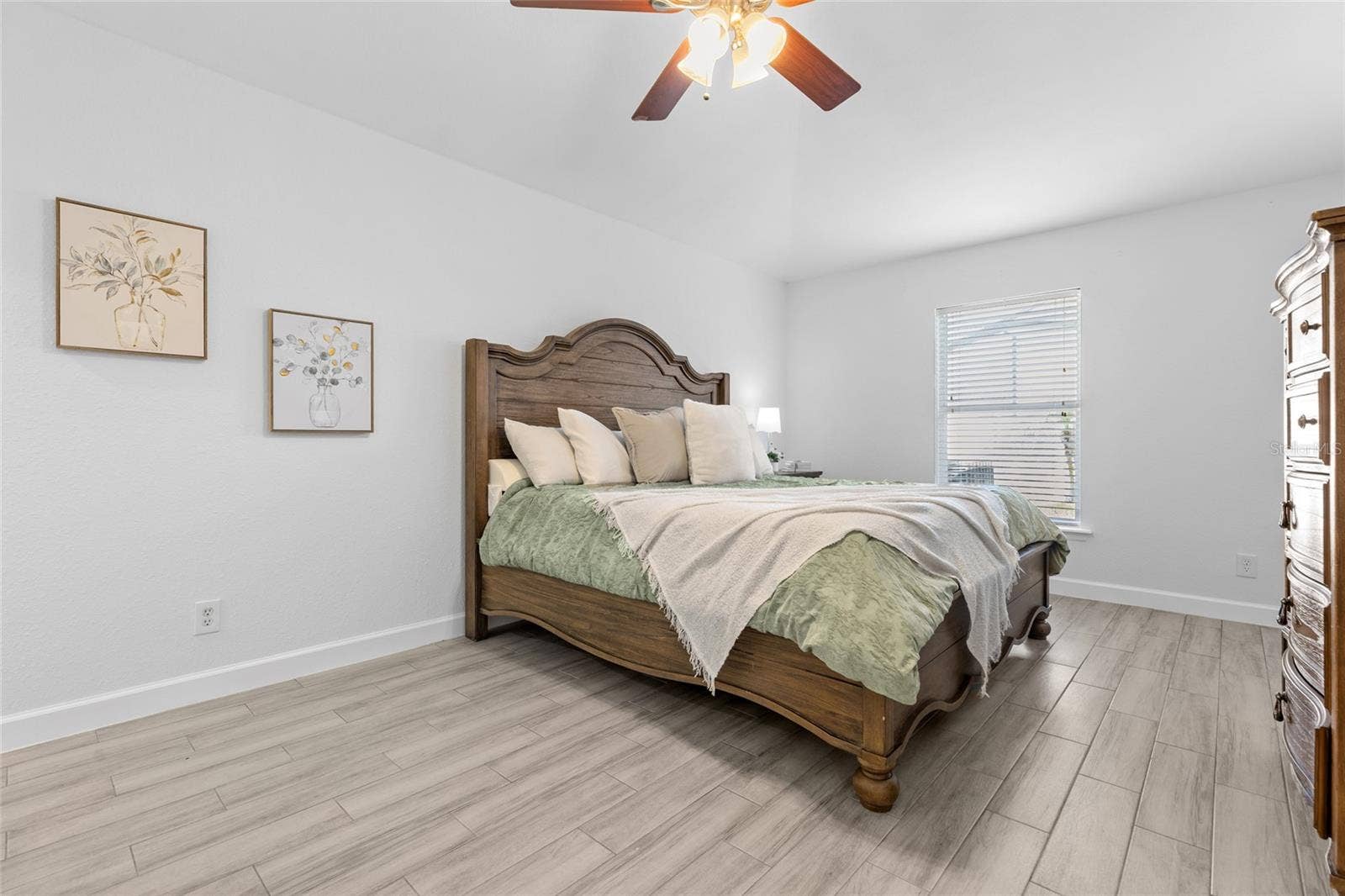 4445 HORSESHOE PICK LANE, Valrico, FL 33594 4445 HORSESHOE PICK LANE, Valrico, FL 33594