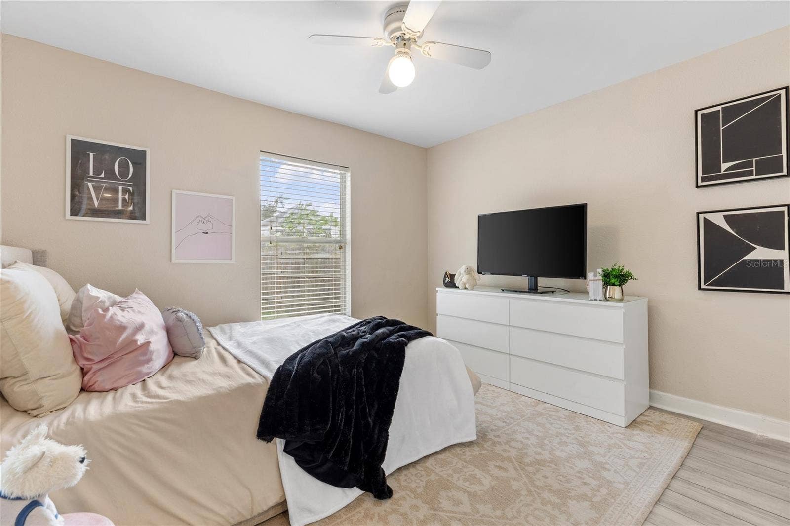 4445 HORSESHOE PICK LANE, Valrico, FL 33594 4445 HORSESHOE PICK LANE, Valrico, FL 33594