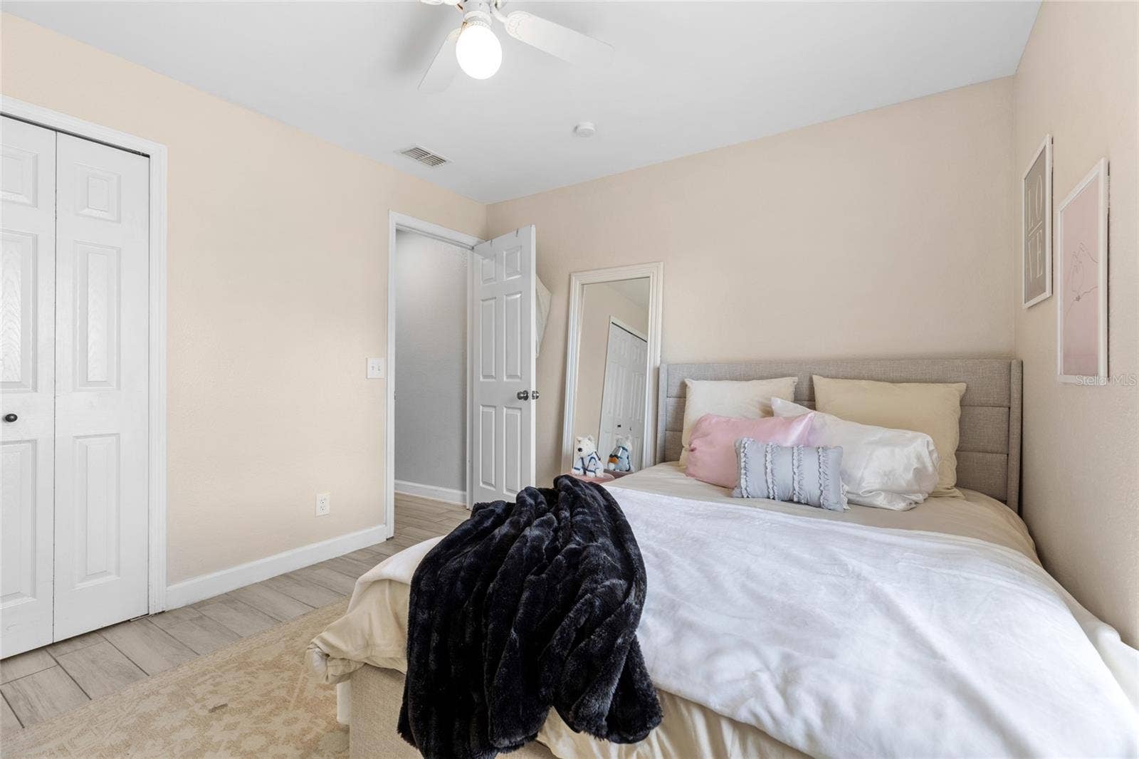 4445 HORSESHOE PICK LANE, Valrico, FL 33594 4445 HORSESHOE PICK LANE, Valrico, FL 33594