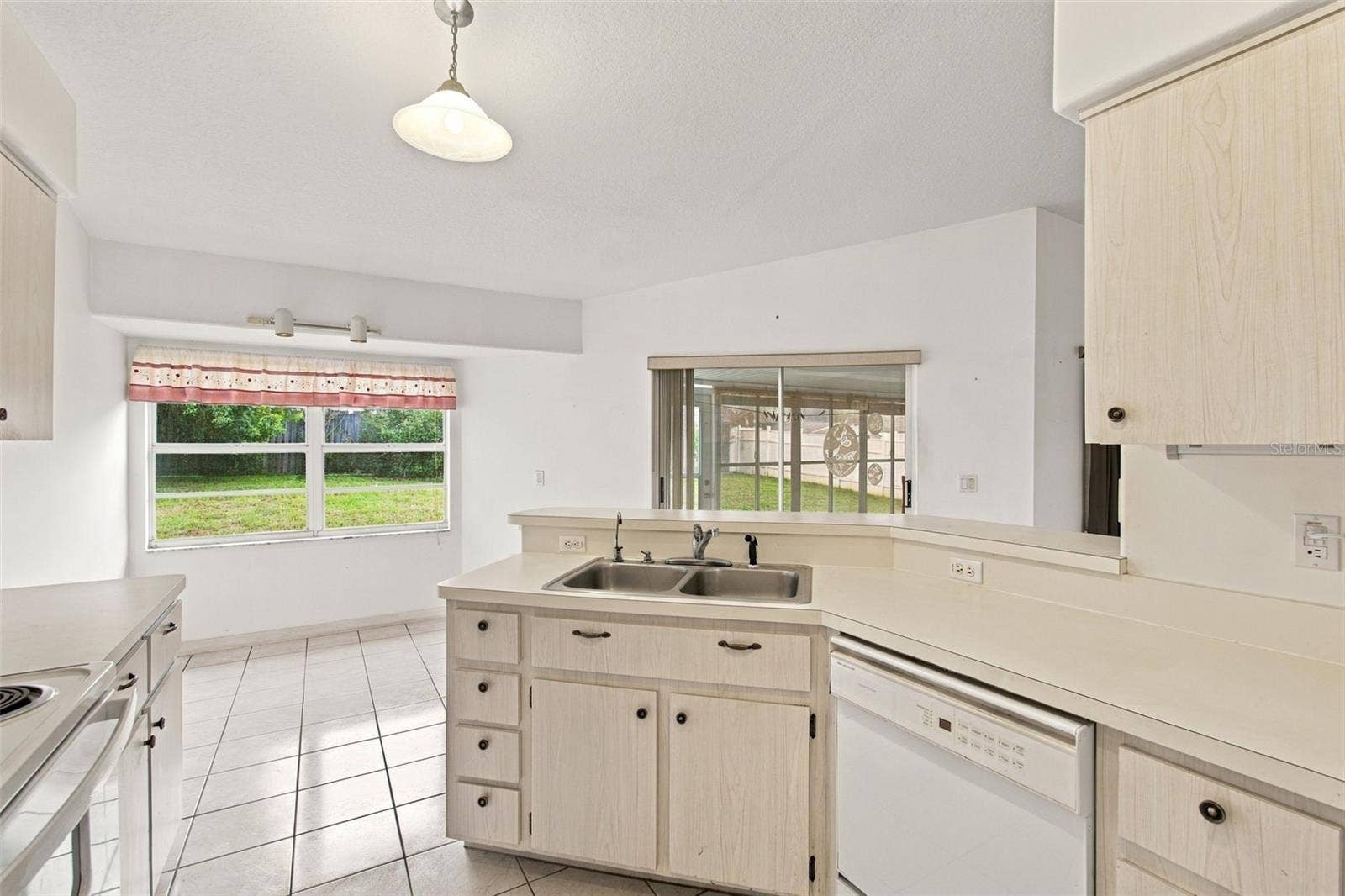 4342 HEDGEWOOD AVENUE, Spring Hill, FL 34608 4342 HEDGEWOOD AVENUE, Spring Hill, FL 34608