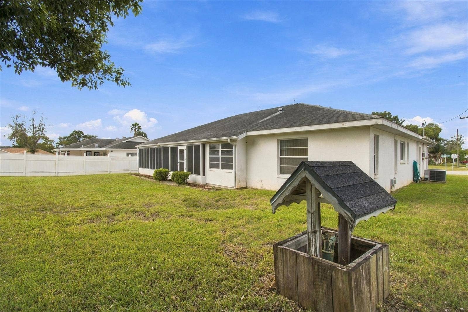 4342 HEDGEWOOD AVENUE, Spring Hill, FL 34608 4342 HEDGEWOOD AVENUE, Spring Hill, FL 34608