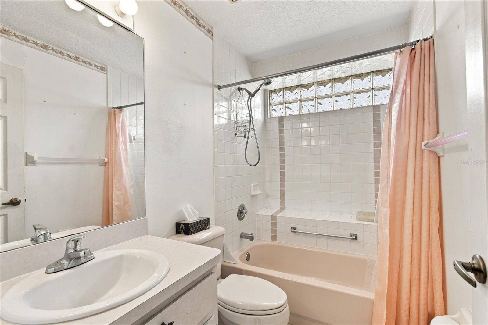 4342 HEDGEWOOD AVENUE, Spring Hill, FL 34608 4342 HEDGEWOOD AVENUE, Spring Hill, FL 34608
