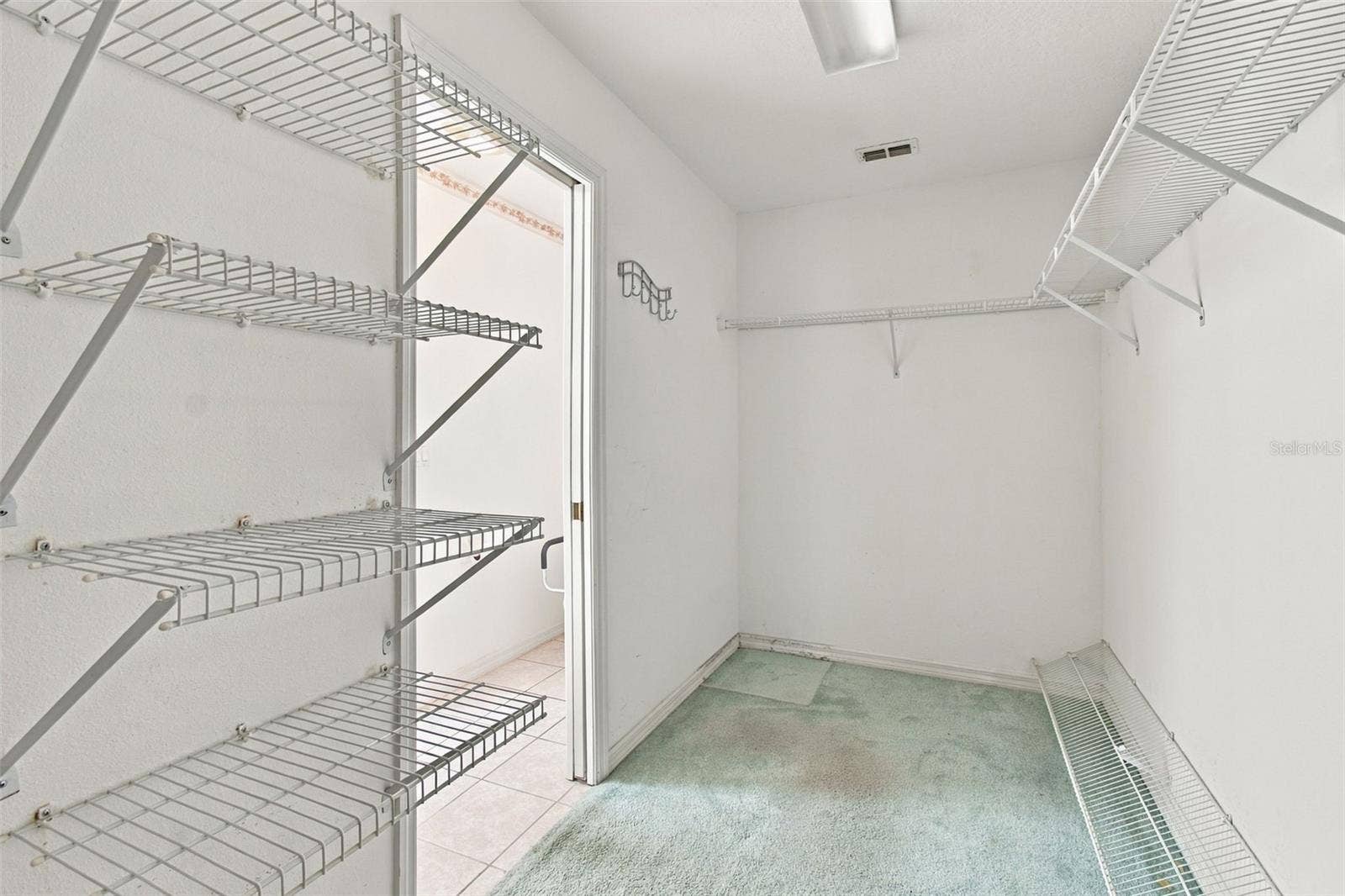 4342 HEDGEWOOD AVENUE, Spring Hill, FL 34608 4342 HEDGEWOOD AVENUE, Spring Hill, FL 34608